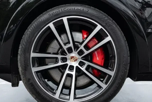 Porsche Cayenne S E-Hybrid = Sport Package = Гаранция, снимка 5 - Автомобили и джипове - 55085709
