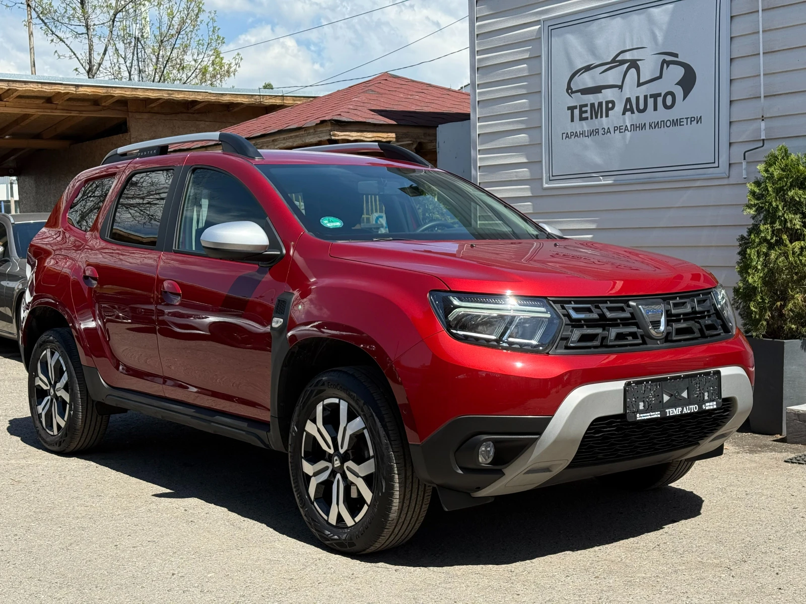 Dacia Duster 1.0LPG(ФАБРИЧНА ГАЗ)-ПЪЛНА СЕРВ.ИСТОРИЯ В ГАРАНЦИЯ - изображение 3