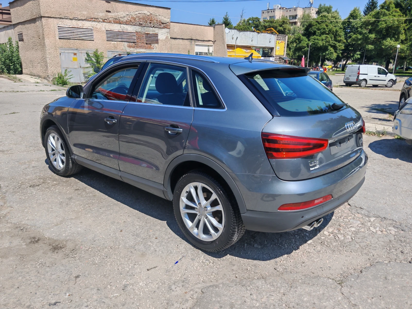 Audi Q3 2.0TDI quattro  - изображение 5