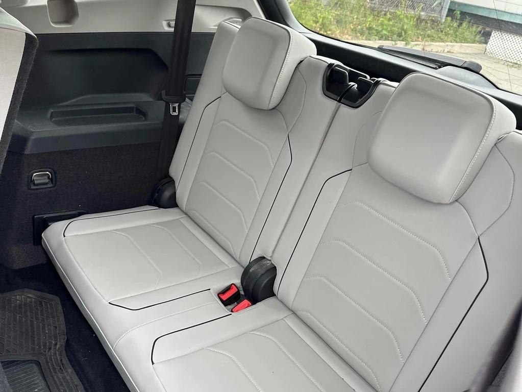 VW Tiguan * Highline * CARFAX *    | Mobile.bg   16