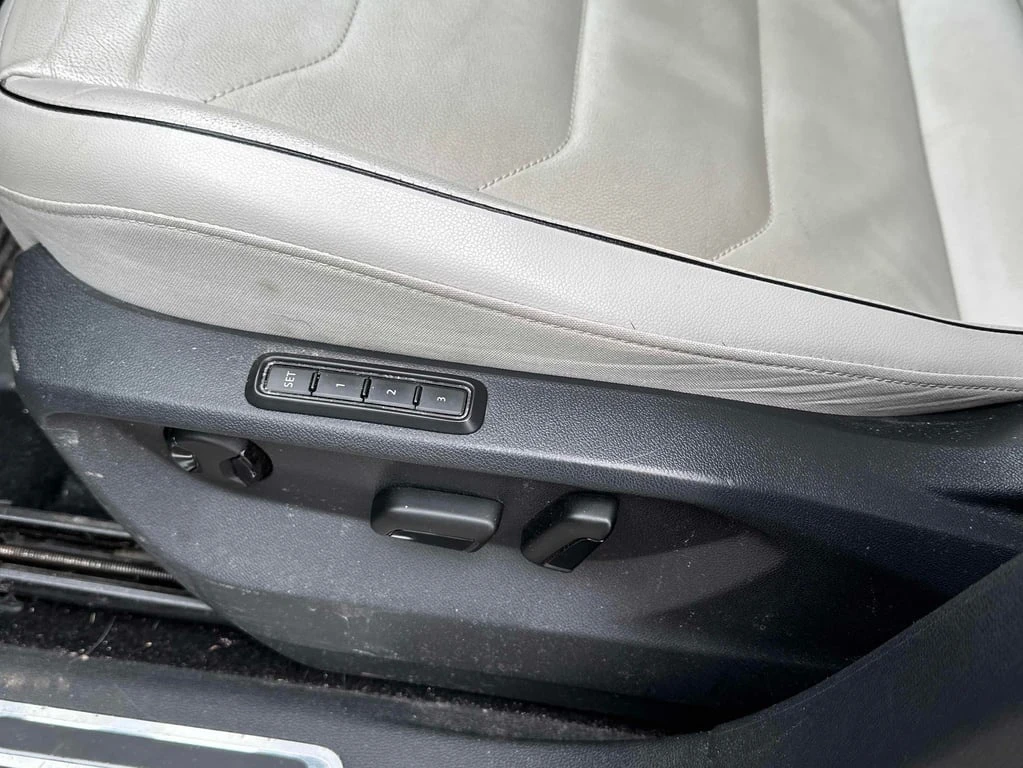 VW Tiguan * Highline * CARFAX *    | Mobile.bg   14