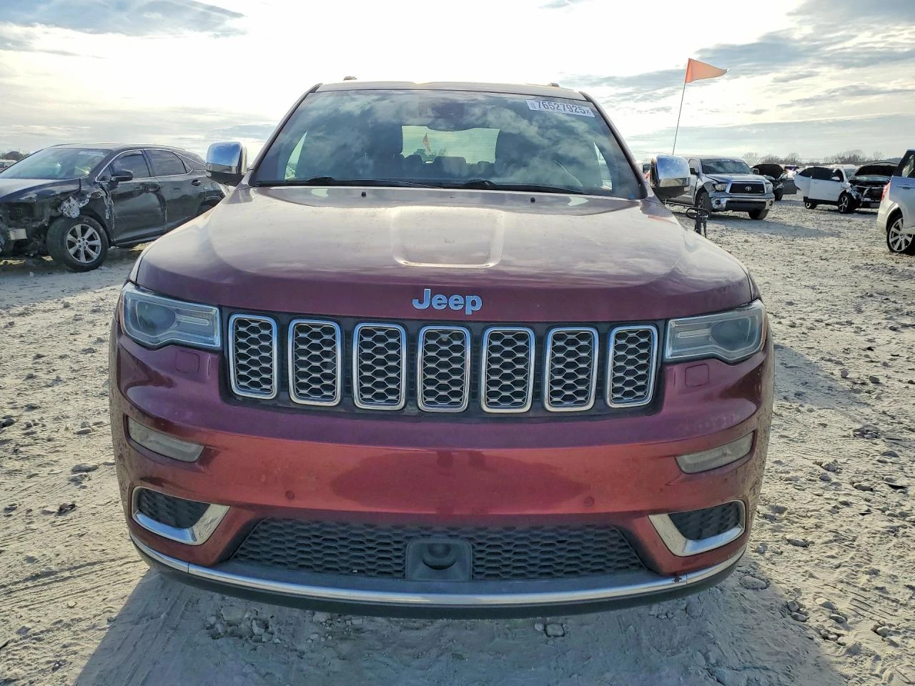 Jeep Grand cherokee Summit AWD* Harman/Kardon* подгрев* обдухване* KEY, снимка 3 - Автомобили и джипове - 53806232