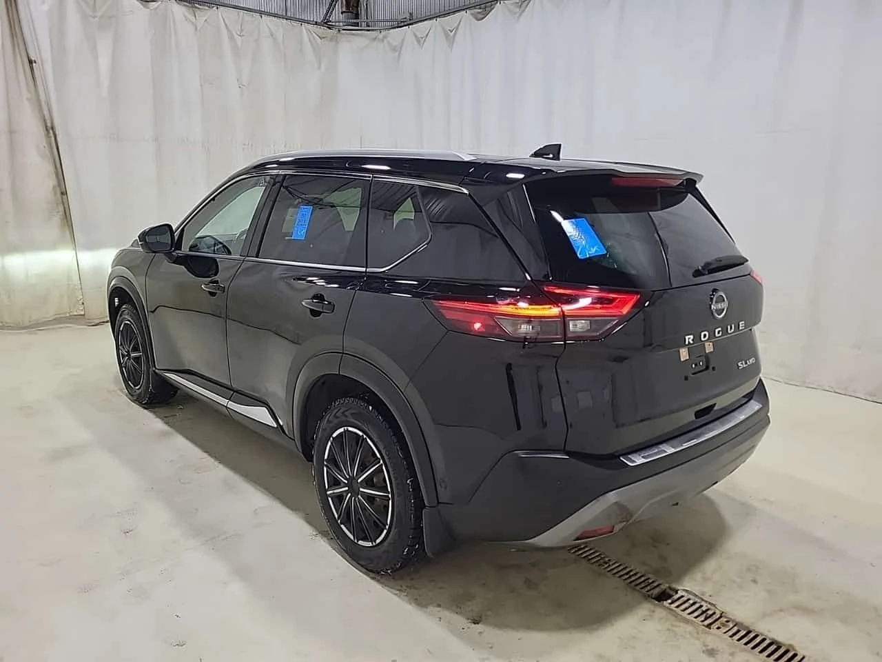 Nissan Rogue * SL AWD * CARFAX * ���� * 2 ����� * �������� | Mobile.bg � ����������� 4