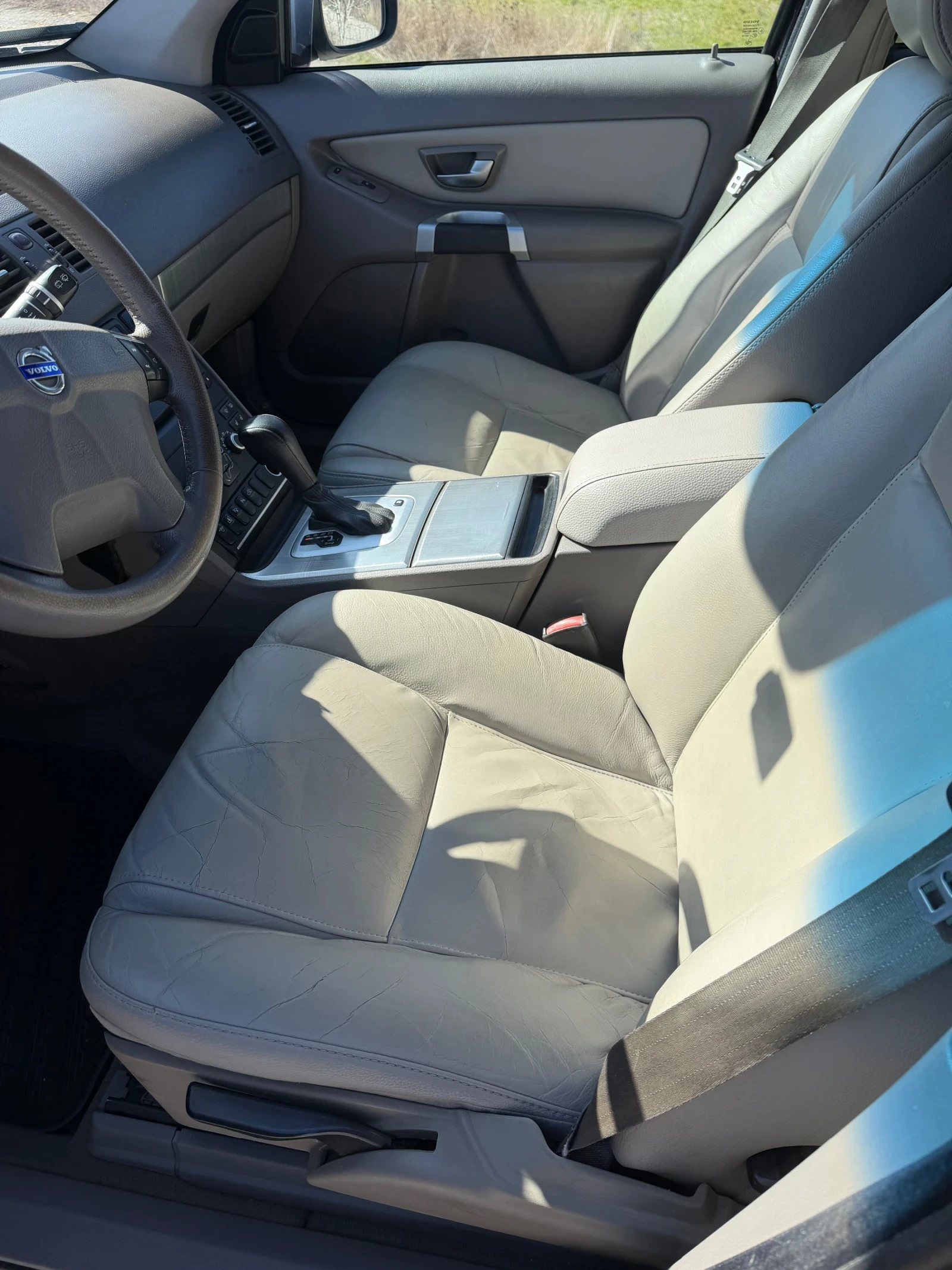 Volvo Xc90 2.4 D5, снимка 8 - Автомобили и джипове - 54134985