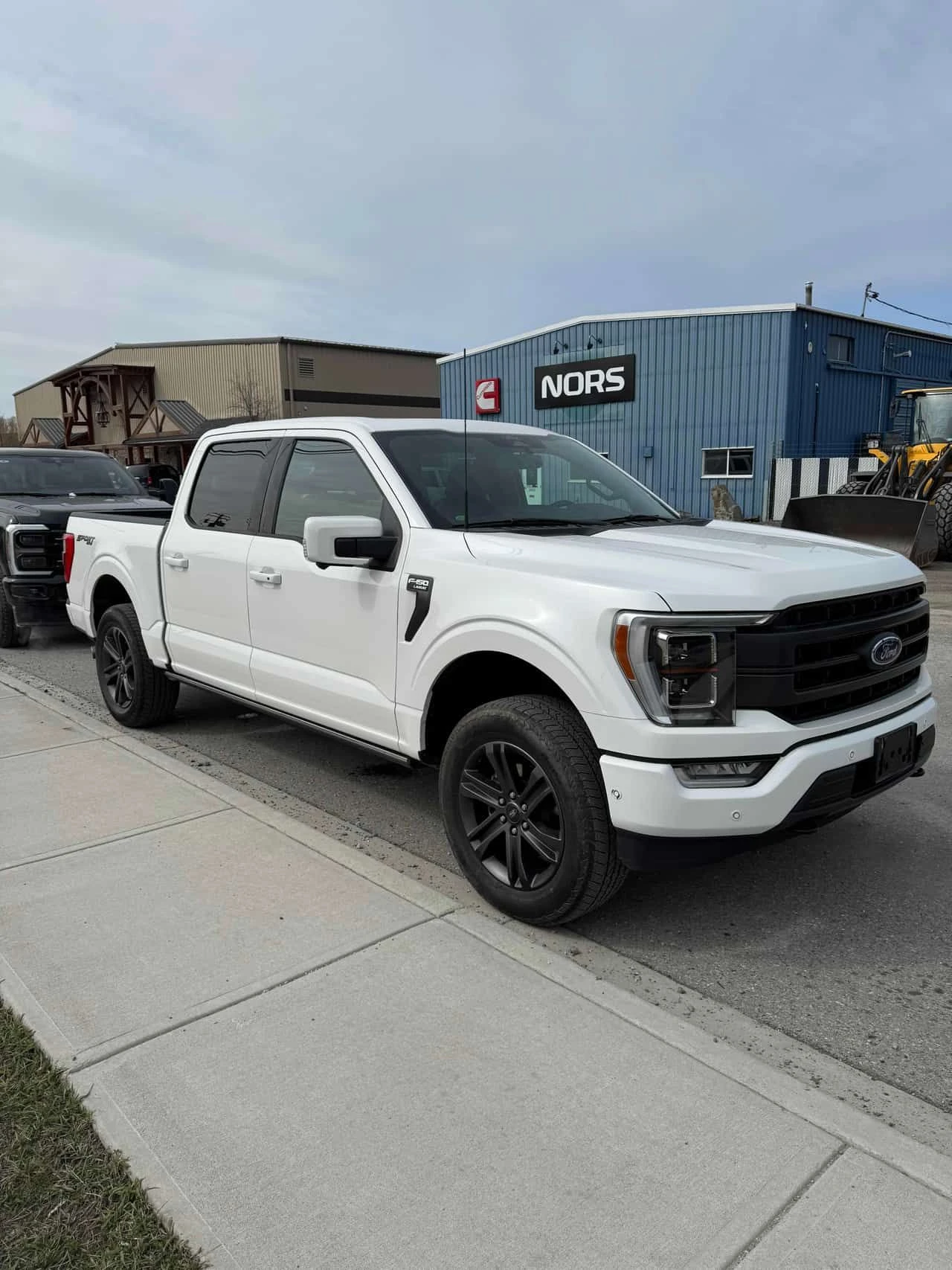 Ford F150 * 4WD SuperCrew 5.5' Box * CARFAX * 360 КАМЕРИ, снимка 15 - Автомобили и джипове - 54145399