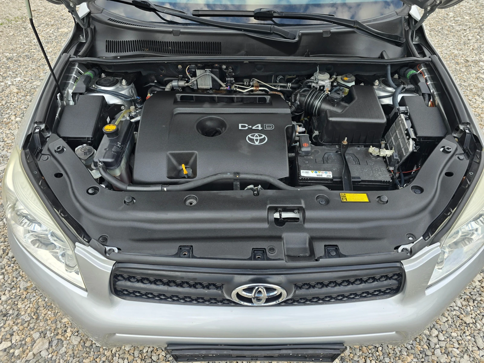 Toyota Rav4 2, 2 D-4D НОВ ВНОС !! РЕАЛНИ КИЛОМЕТРИ !!, снимка 15 - Автомобили и джипове - 54171158