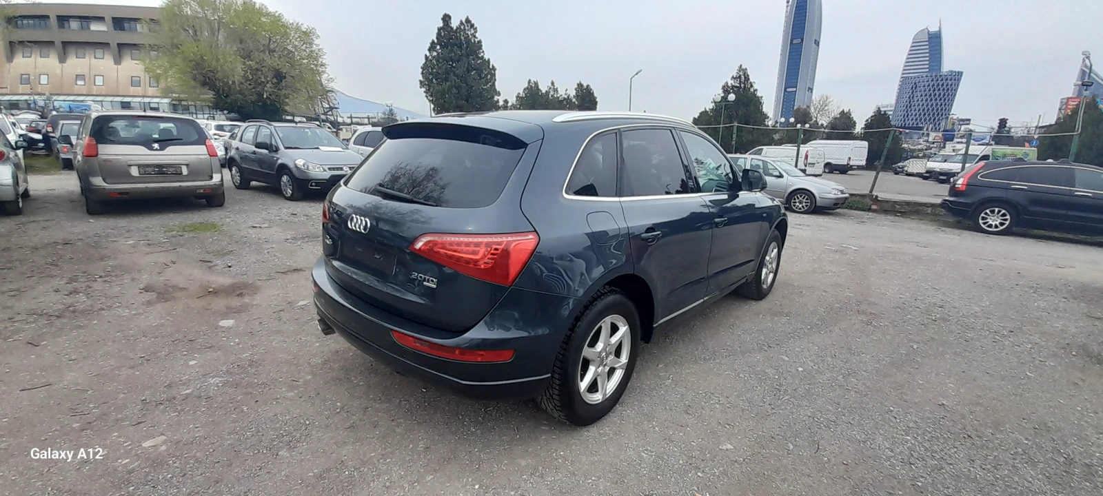 Audi Q5 2.0 TDI 17OKC QUATRO S-LINE, снимка 4 - Автомобили и джипове - 54352550