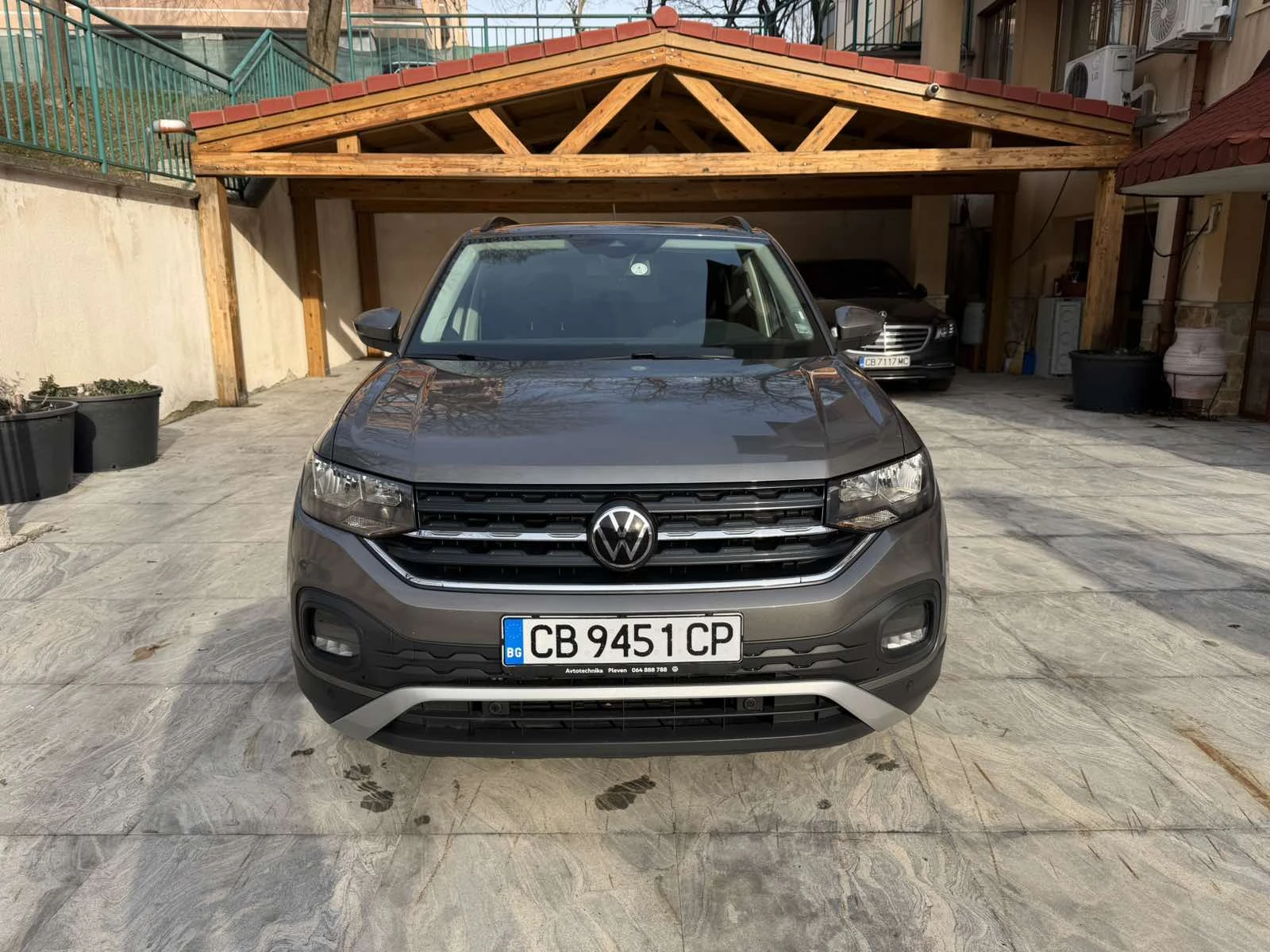 VW T-Cross 1.0TSI / АВТОМАТИК/ Carplay / В ГАРАНЦИЯ, снимка 2 - Автомобили и джипове - 54550474