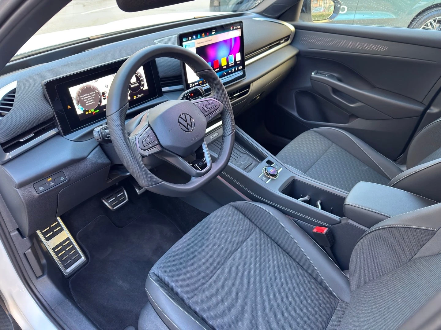 VW T-Roc, снимка 7 - Автомобили и джипове - 56269624