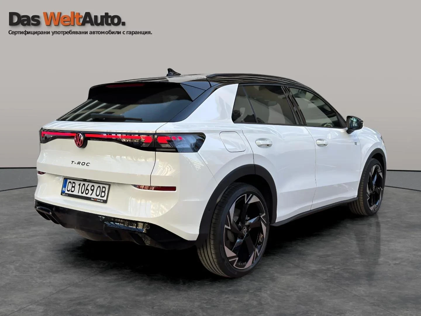 VW T-Roc, снимка 4 - Автомобили и джипове - 56269624