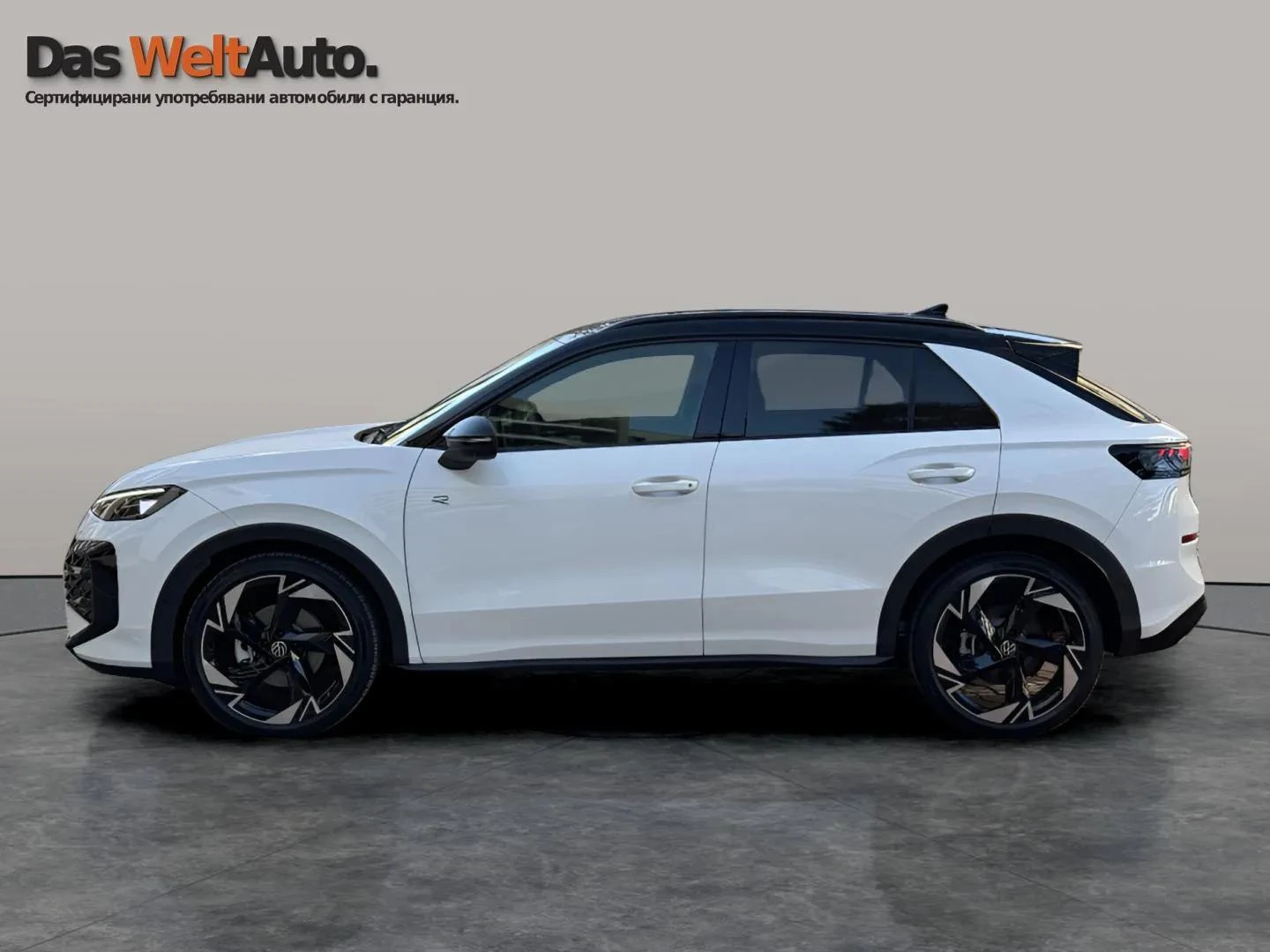 VW T-Roc, снимка 2 - Автомобили и джипове - 56269624