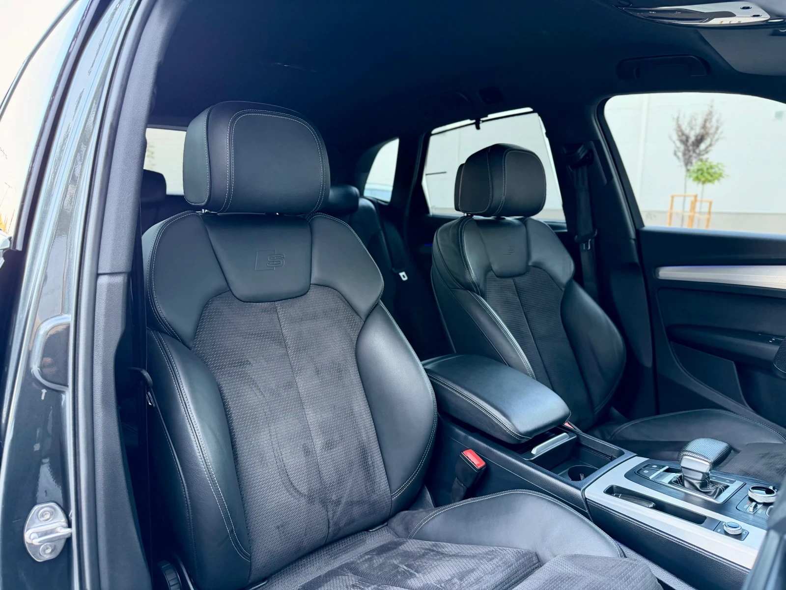 Audi Q5 2.0TFSI 3x S line* Matrix* * B&O* * Въздух* , снимка 12 - Автомобили и джипове - 55494851