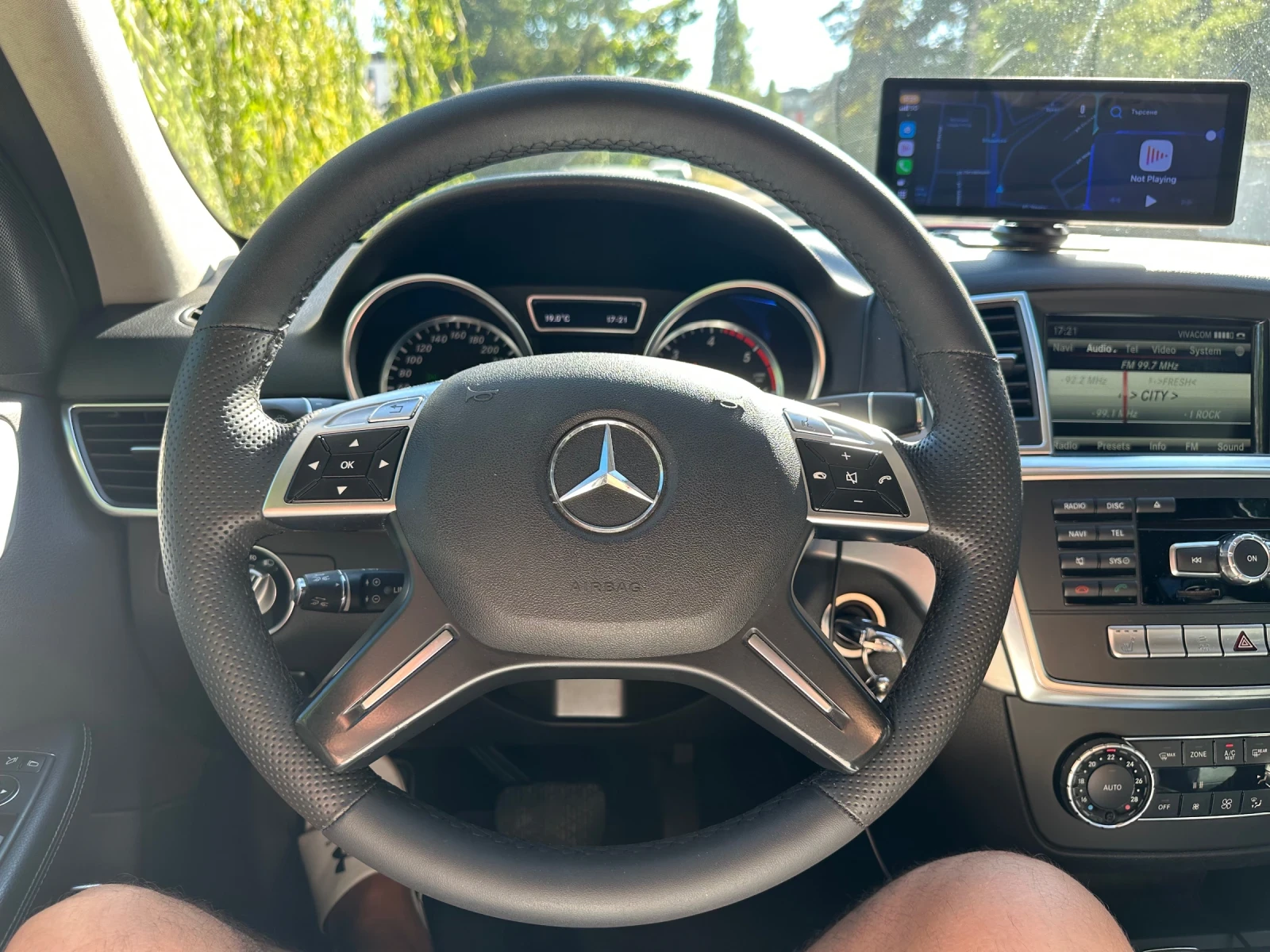 Mercedes-Benz ML 350 BlueTEC 4Matic, снимка 2 - Автомобили и джипове - 55682181