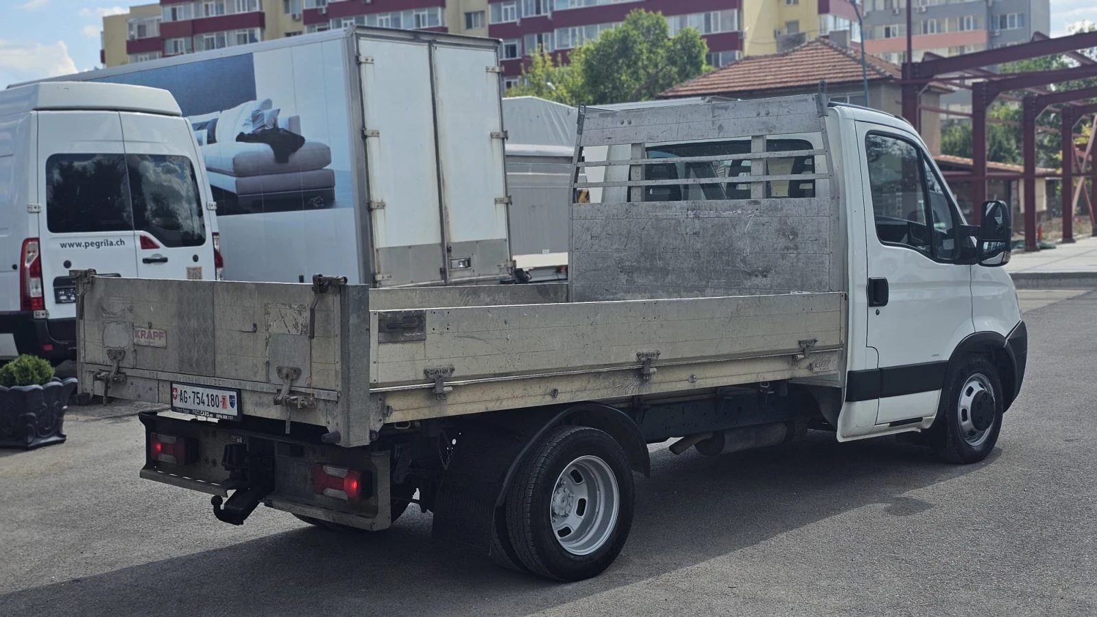 Iveco Daily 35C15 3.0D 6SP CH-СОБСТВЕН ХОД-ТРИСТРАНЕН-ЛИЗИНГ - изображение 6