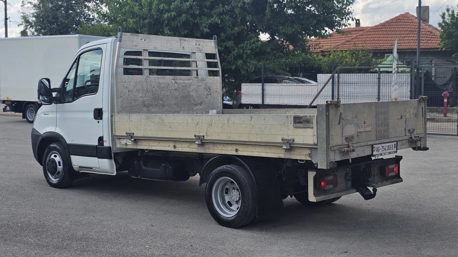 Iveco Daily 35C15 3.0D 6SP CH-СОБСТВЕН ХОД-ТРИСТРАНЕН-ЛИЗИНГ - изображение 4