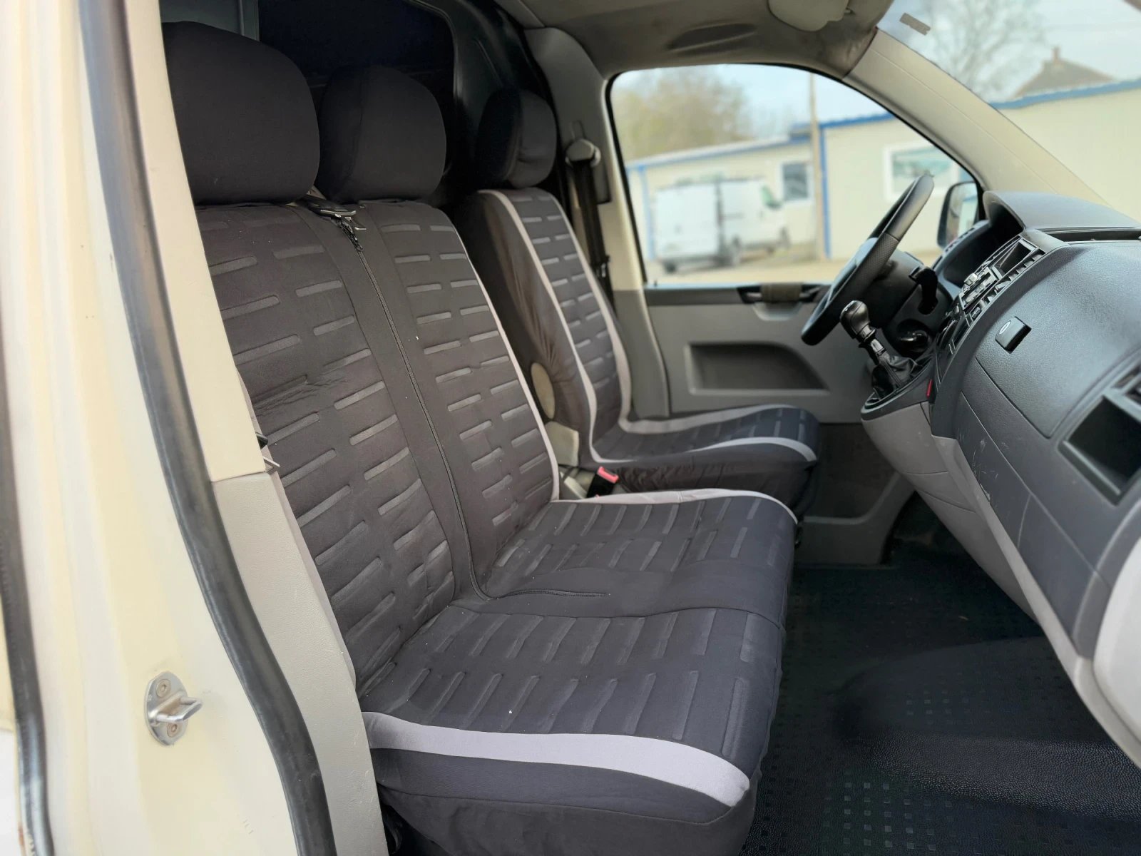 VW T5 1.9TDI* Климатик*  - изображение 10