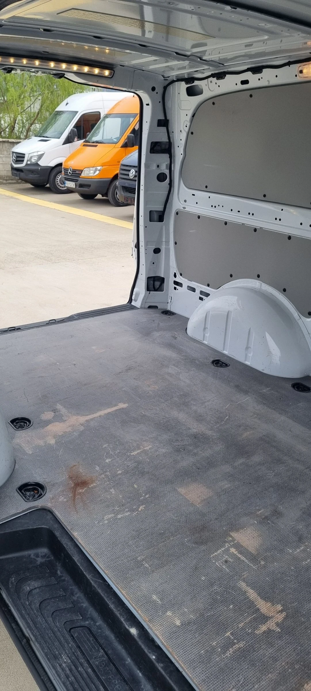 Mercedes-Benz Vito  ���������� ��� ���� 6� | Mobile.bg � ����������� 10