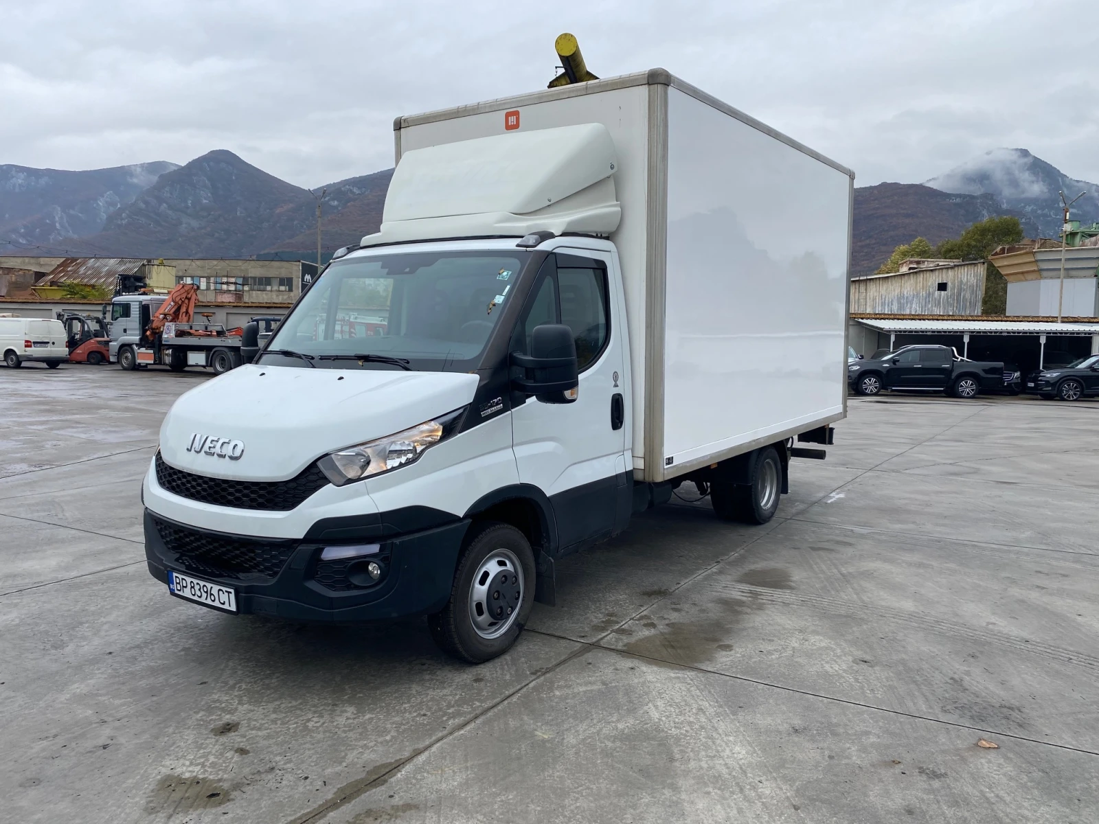 Iveco 35c17 Фургон с падащ борд