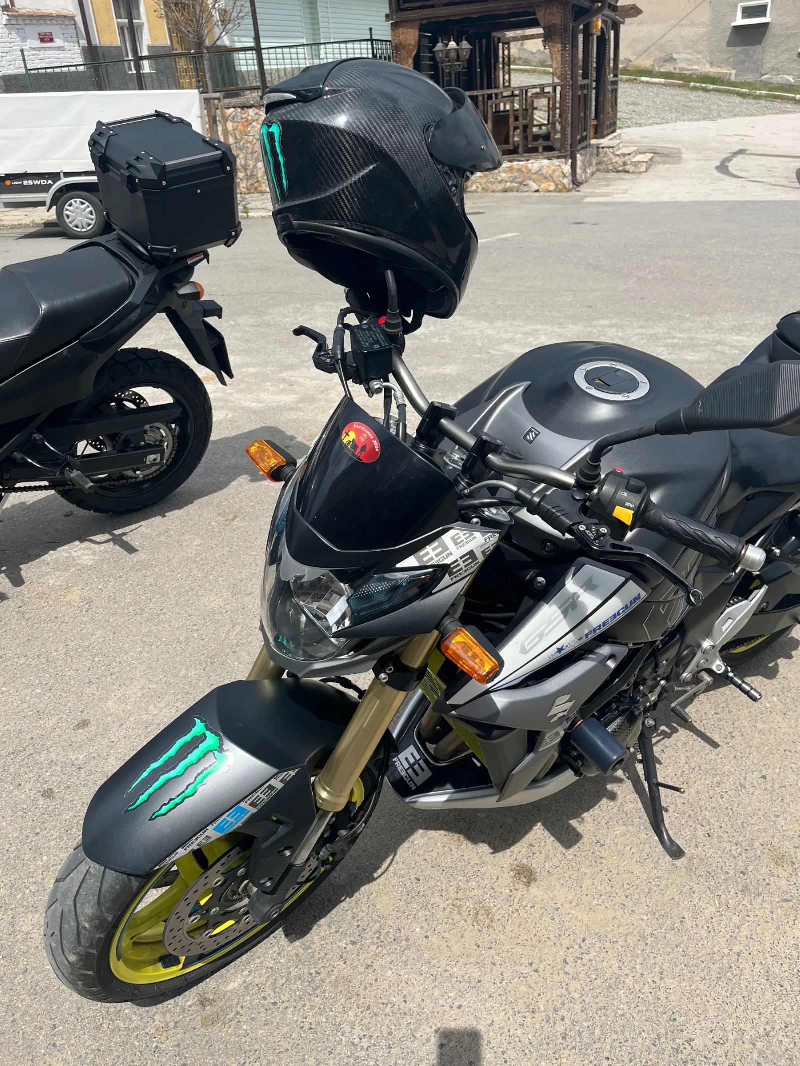 Suzuki Gsr 750 Фрийгъм - изображение 4