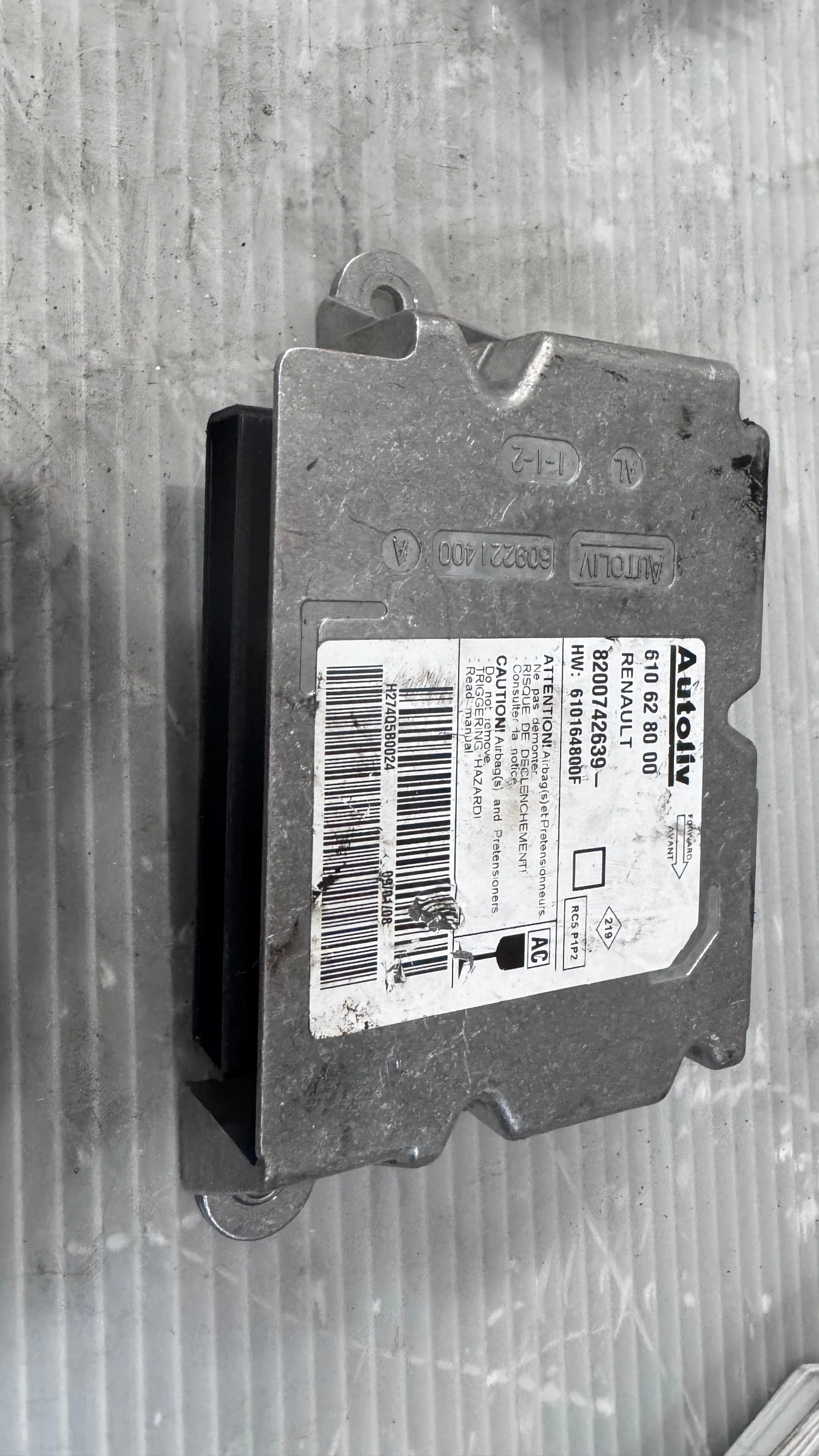 Airbag  /  /  a Renault Modus - 610628000 / 8200742639 | Mobile.bg   1