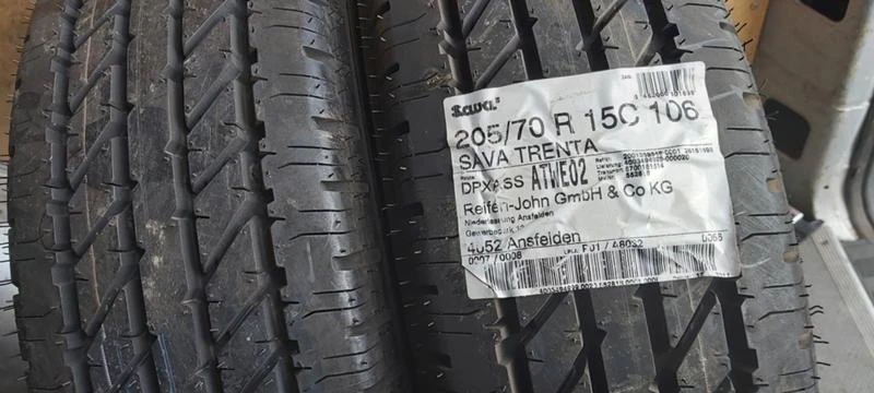 Гуми Летни 205/70R15, снимка 2 - Гуми и джанти - 32567780