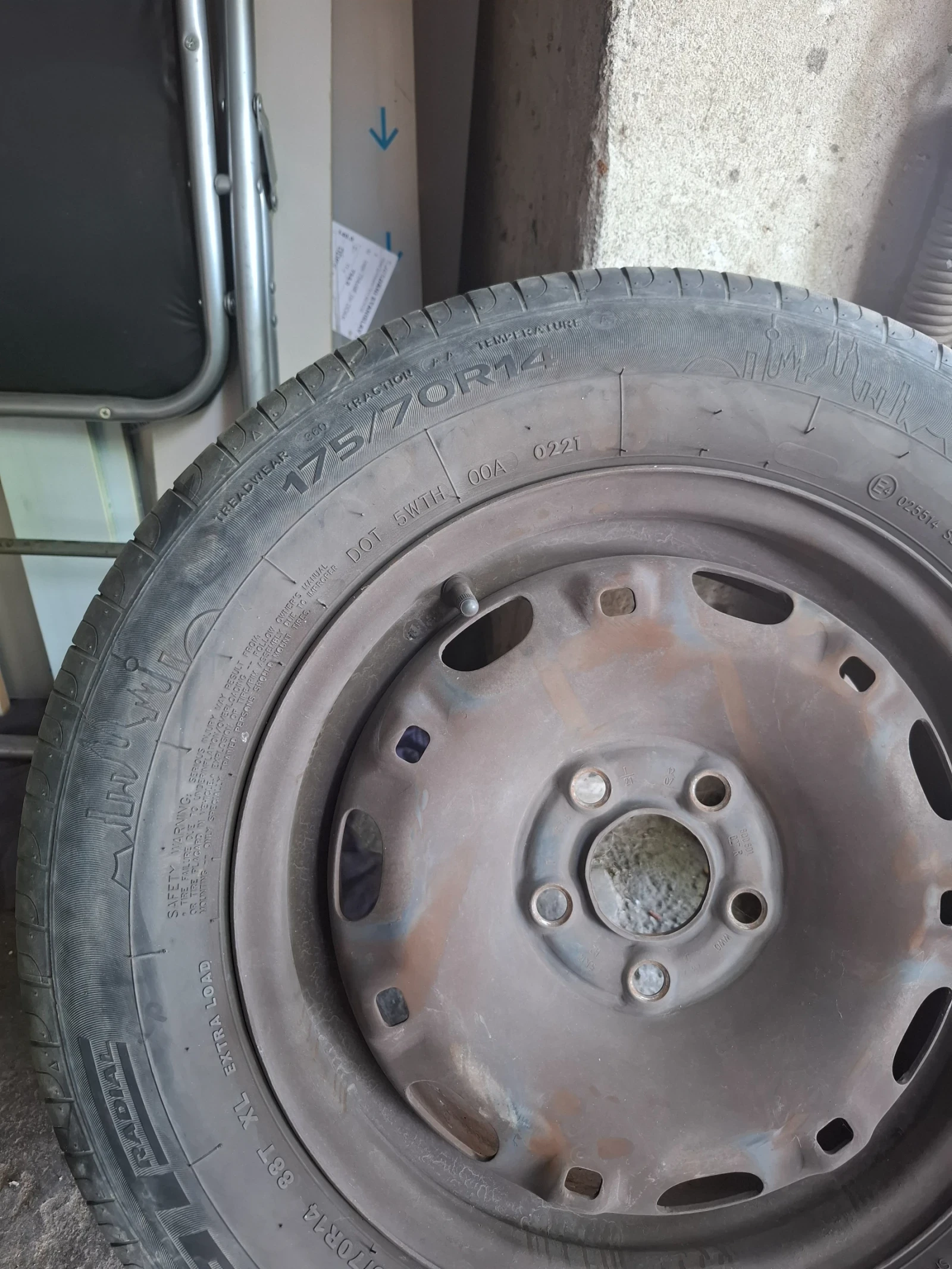 ���� � ������ 175/70R14 | Mobile.bg � ����������� 1