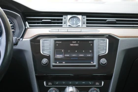 VW Passat 2.0 TDI* HIGHLINE* CAMERA* KEYLESS* РЕАЛНИ КИЛОМЕТ, снимка 11