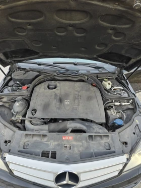 Mercedes-Benz C 220, снимка 16