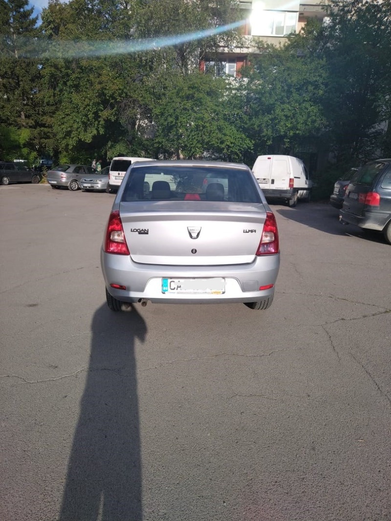 Dacia Logan, снимка 8 - Автомобили и джипове - 45875499