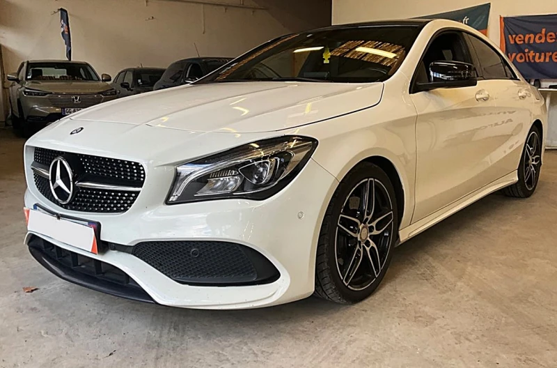 Mercedes-Benz CLA 220 ОЧАКВАН ВНОС!!, снимка 1 - Автомобили и джипове - 47762593