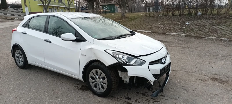 Hyundai I30 1.4, снимка 6 - Автомобили и джипове - 49255191