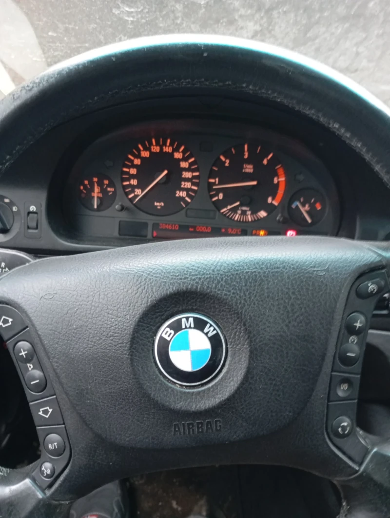 BMW 530, снимка 7 - Автомобили и джипове - 52625462