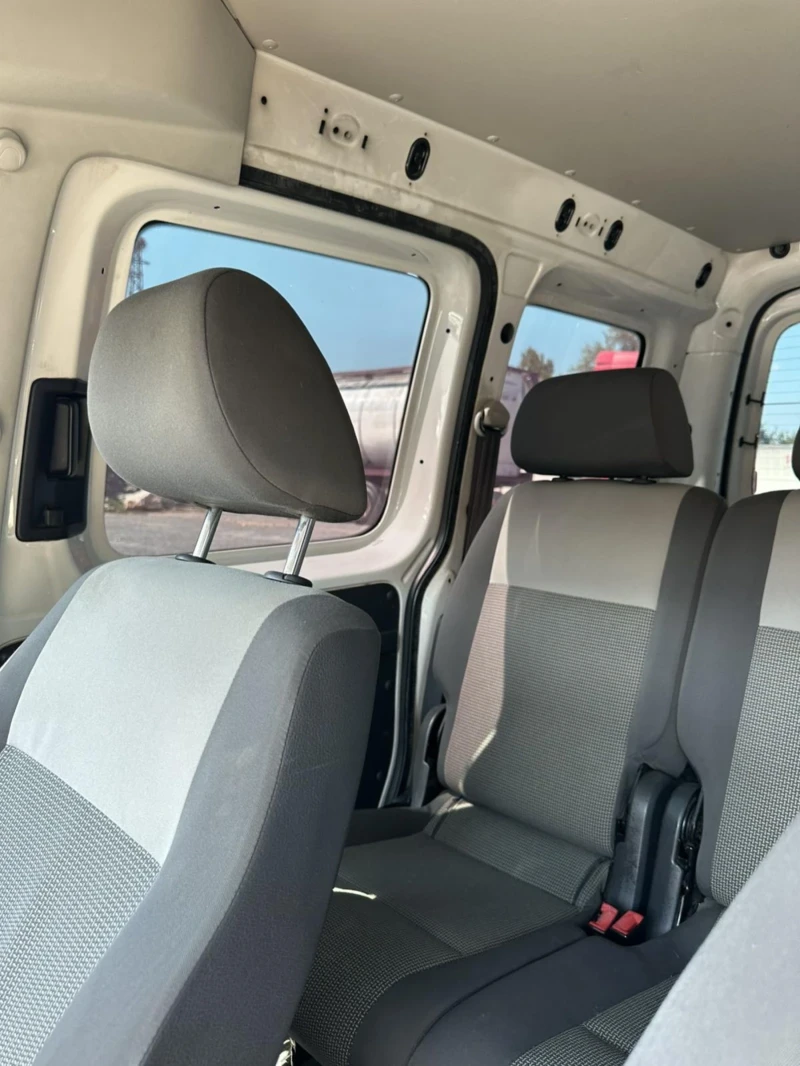 VW Caddy, снимка 13 - Автомобили и джипове - 53011866