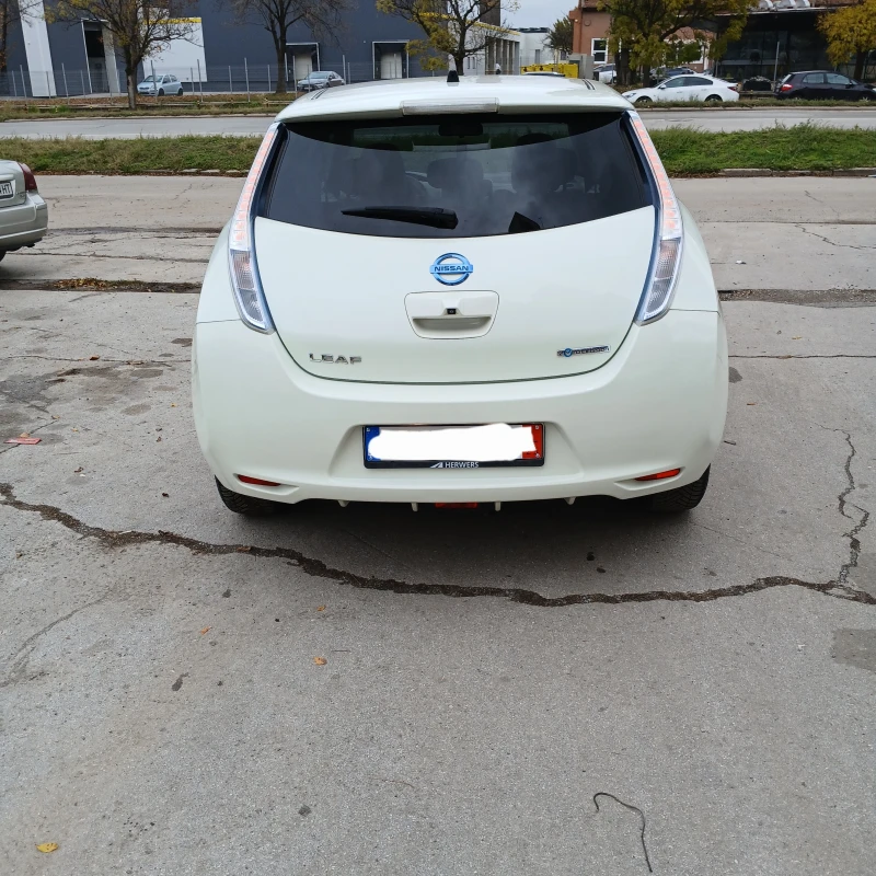 Nissan Leaf , снимка 4 - Автомобили и джипове - 53316654