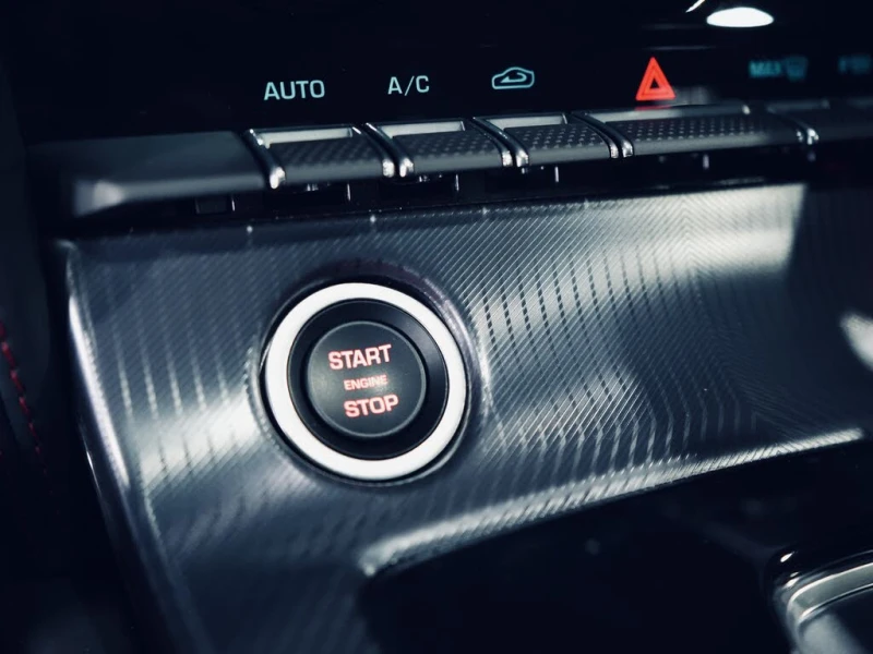 Jaguar F-Type * P450* R-DYNAMIC* Автокредит(Цена до БГ), снимка 15 - Автомобили и джипове - 53344002