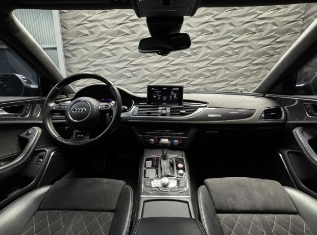 Audi Rs6 Quattro* Performance* Exclusive, снимка 9 - Автомобили и джипове - 55834327