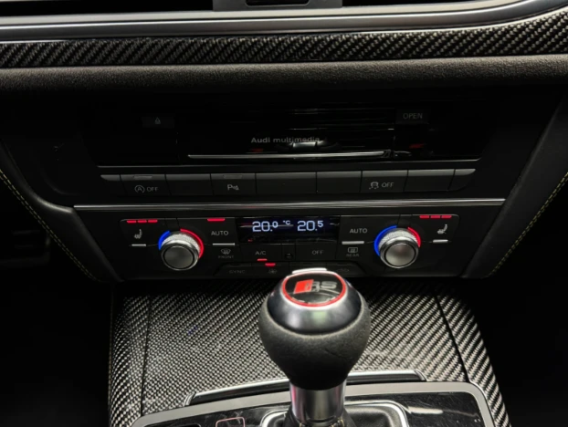 Audi Rs6 Quattro* Performance* Exclusive, снимка 15 - Автомобили и джипове - 55834327