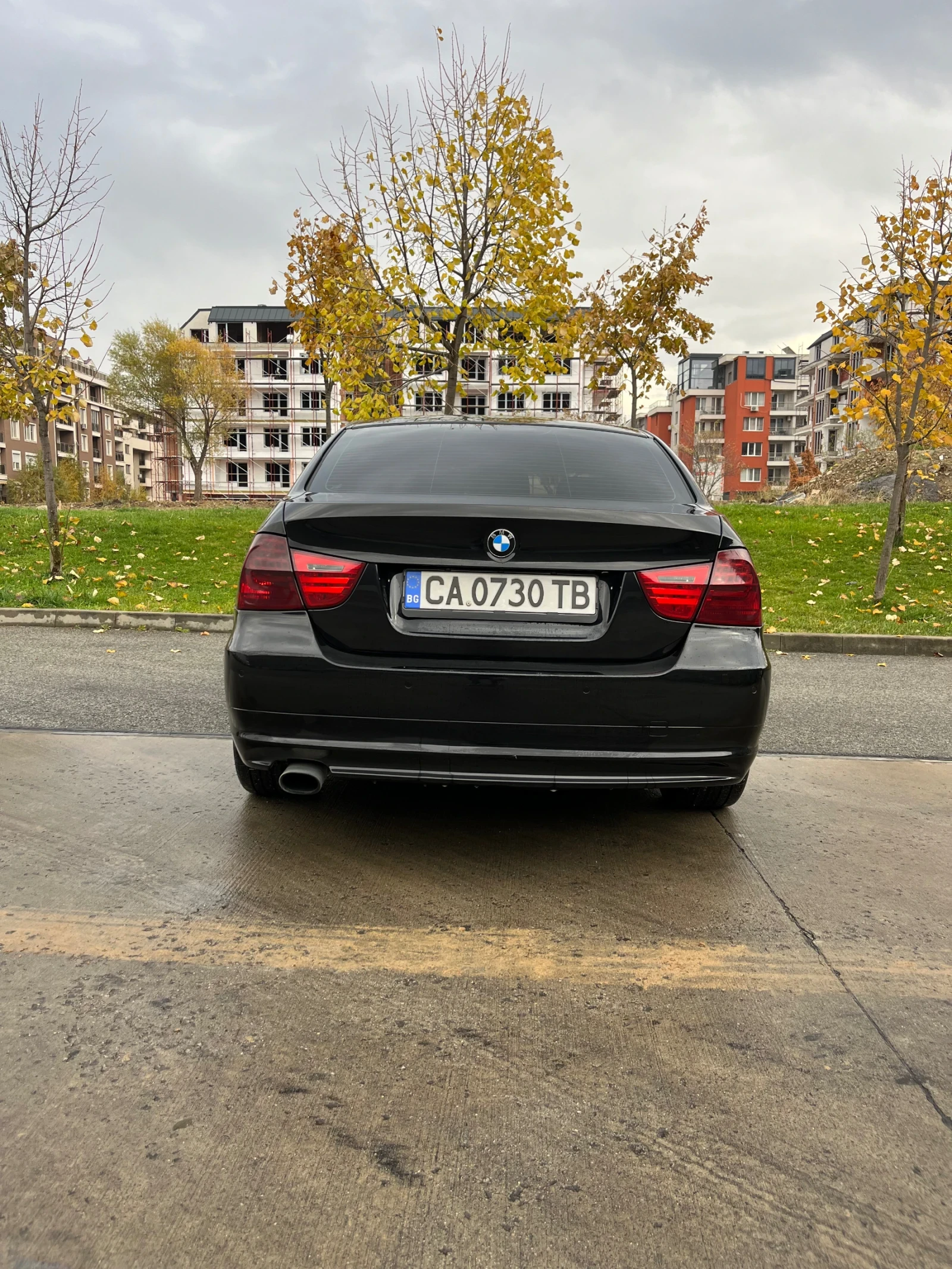 BMW 320  - изображение 4