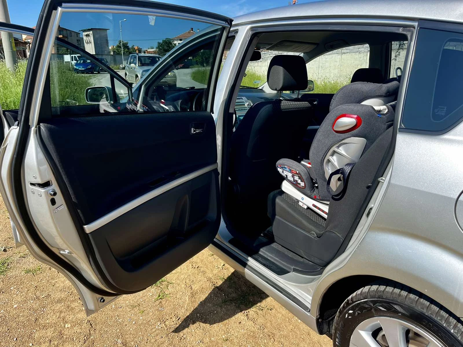Toyota Corolla verso 2.2 D4D - изображение 8