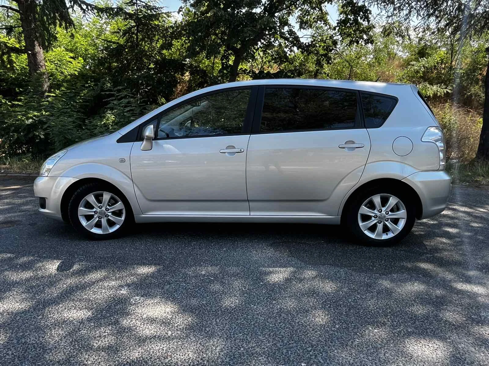 Toyota Corolla verso 2.2 D4D - изображение 5