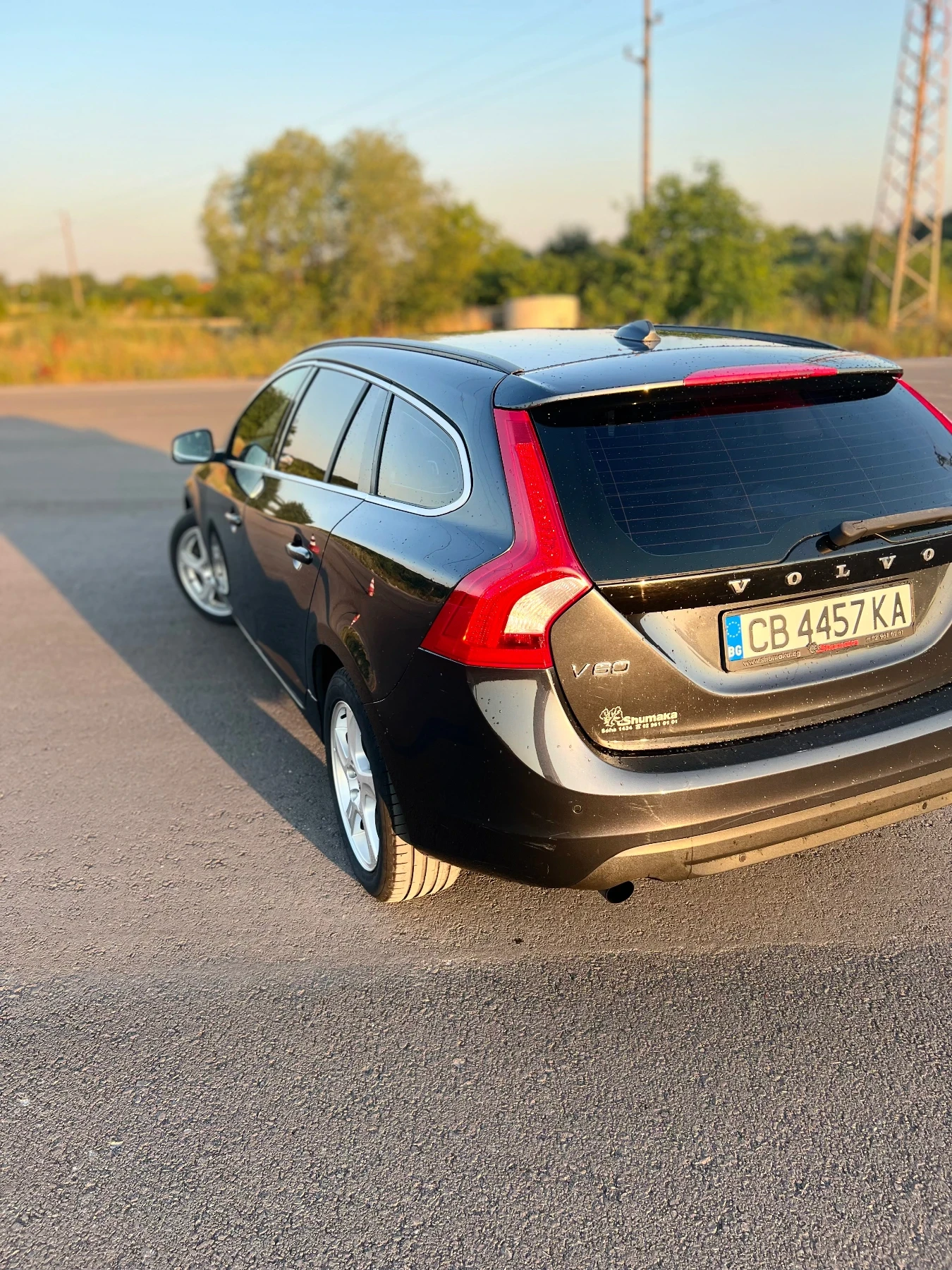 Volvo V60 1.6 DrivE 140кс. - изображение 3