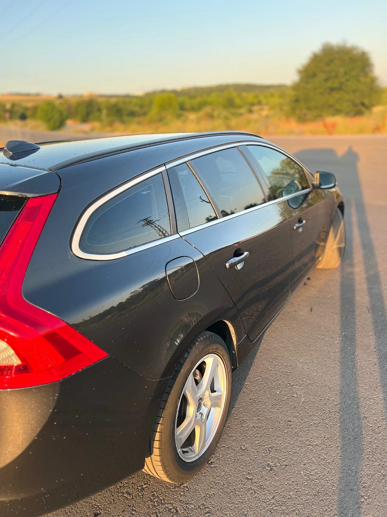 Volvo V60 1.6 DrivE 140кс. - изображение 4