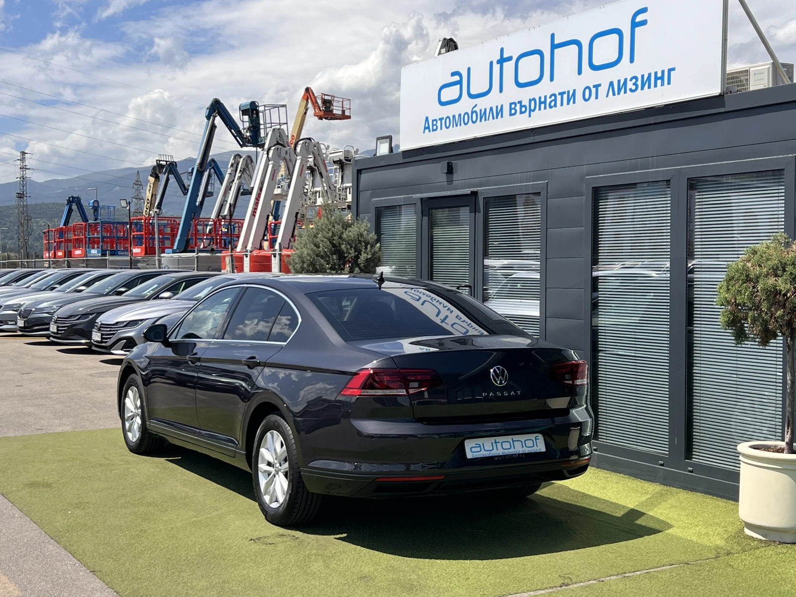 VW Passat BUSINESS/2.0TDI/150k.c./7-DSG/ГАРАНЦИЯ - изображение 3