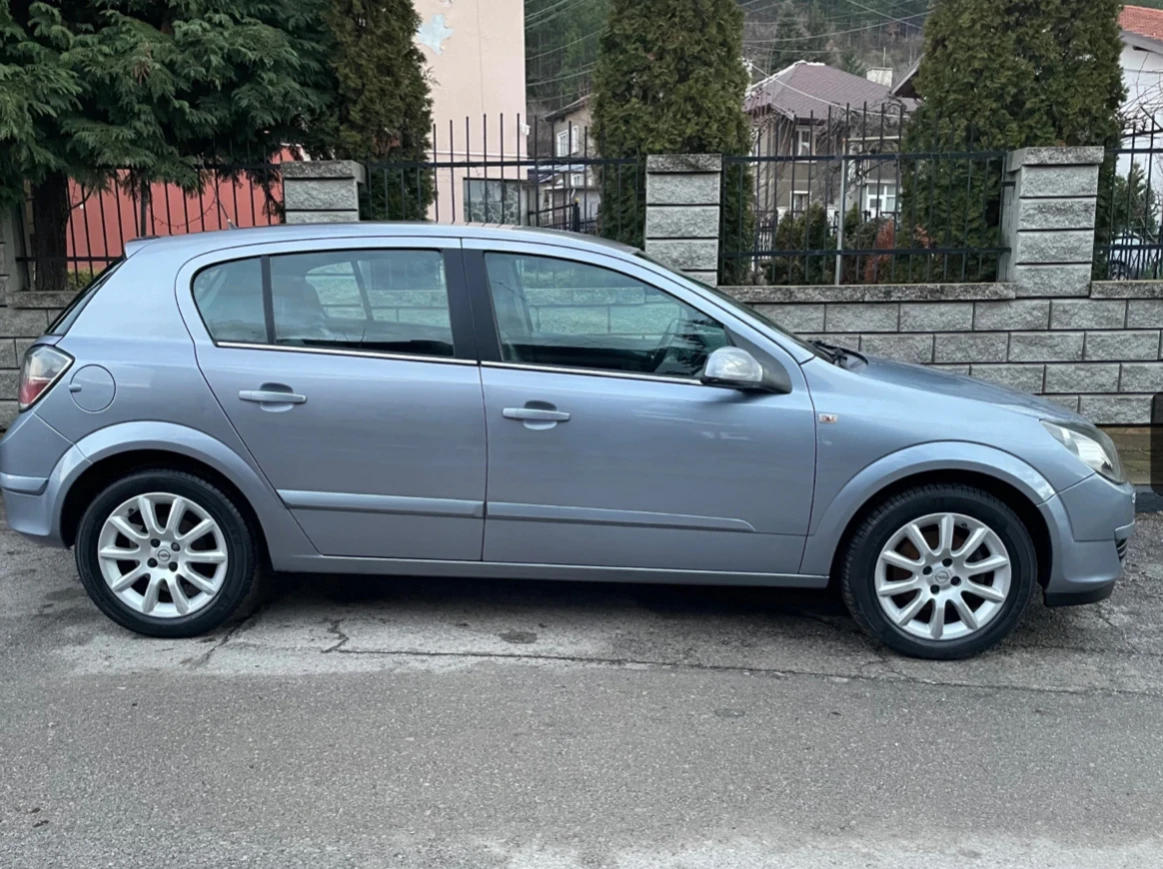 Opel Astra 1.6i - изображение 2