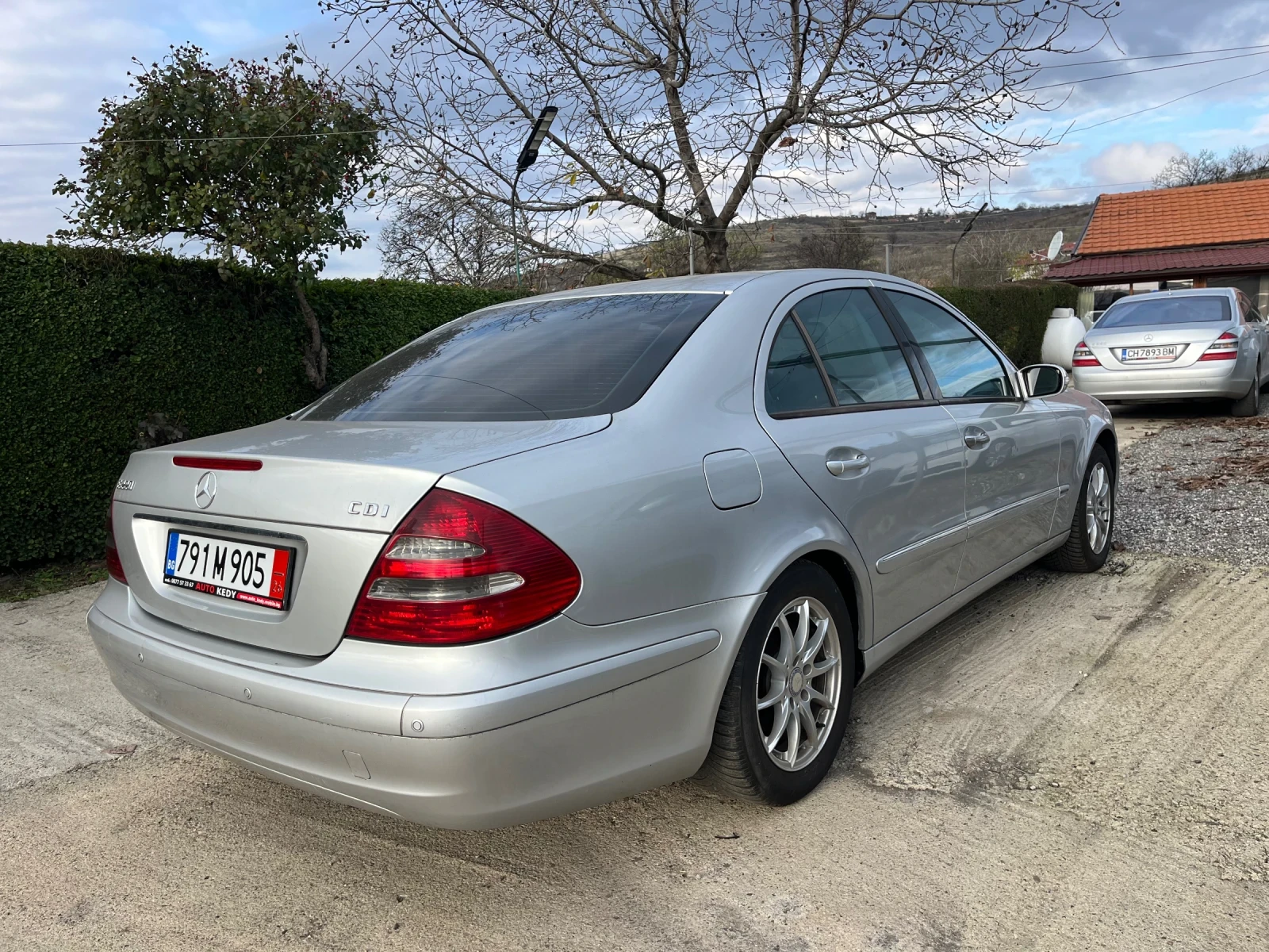 Mercedes-Benz E 220 CDI - изображение 5