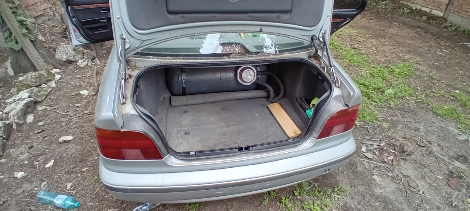 BMW 528 2.8i - изображение 5