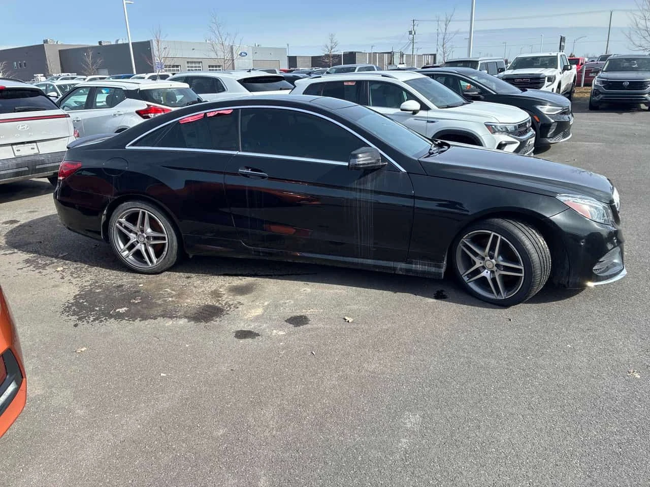 Mercedes-Benz E 400 * CARFAX * 360 Камери * Червен салон * , снимка 3 - Автомобили и джипове - 54072856