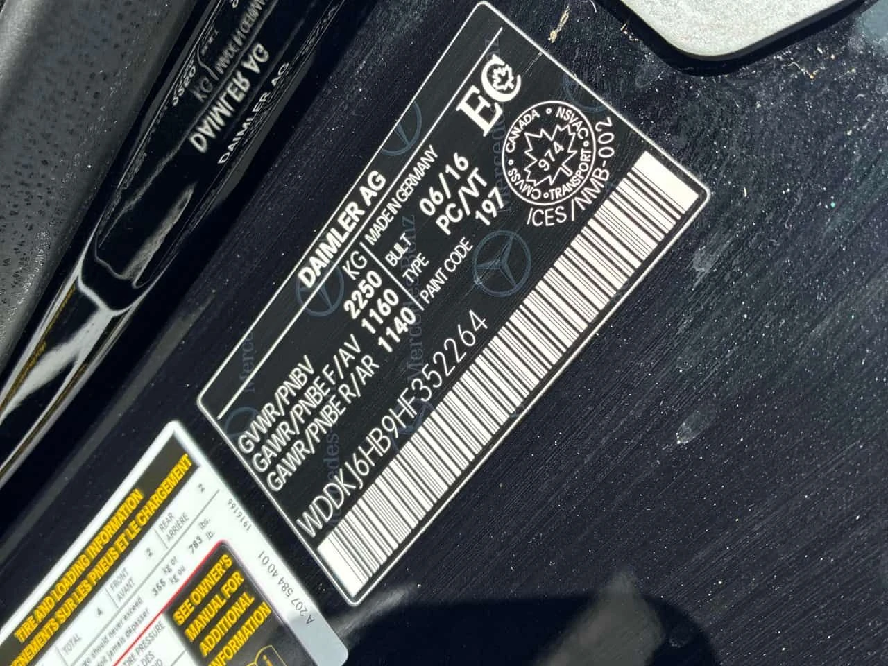 Mercedes-Benz E 400 * CARFAX * 360 Камери * Червен салон * , снимка 10 - Автомобили и джипове - 54072856