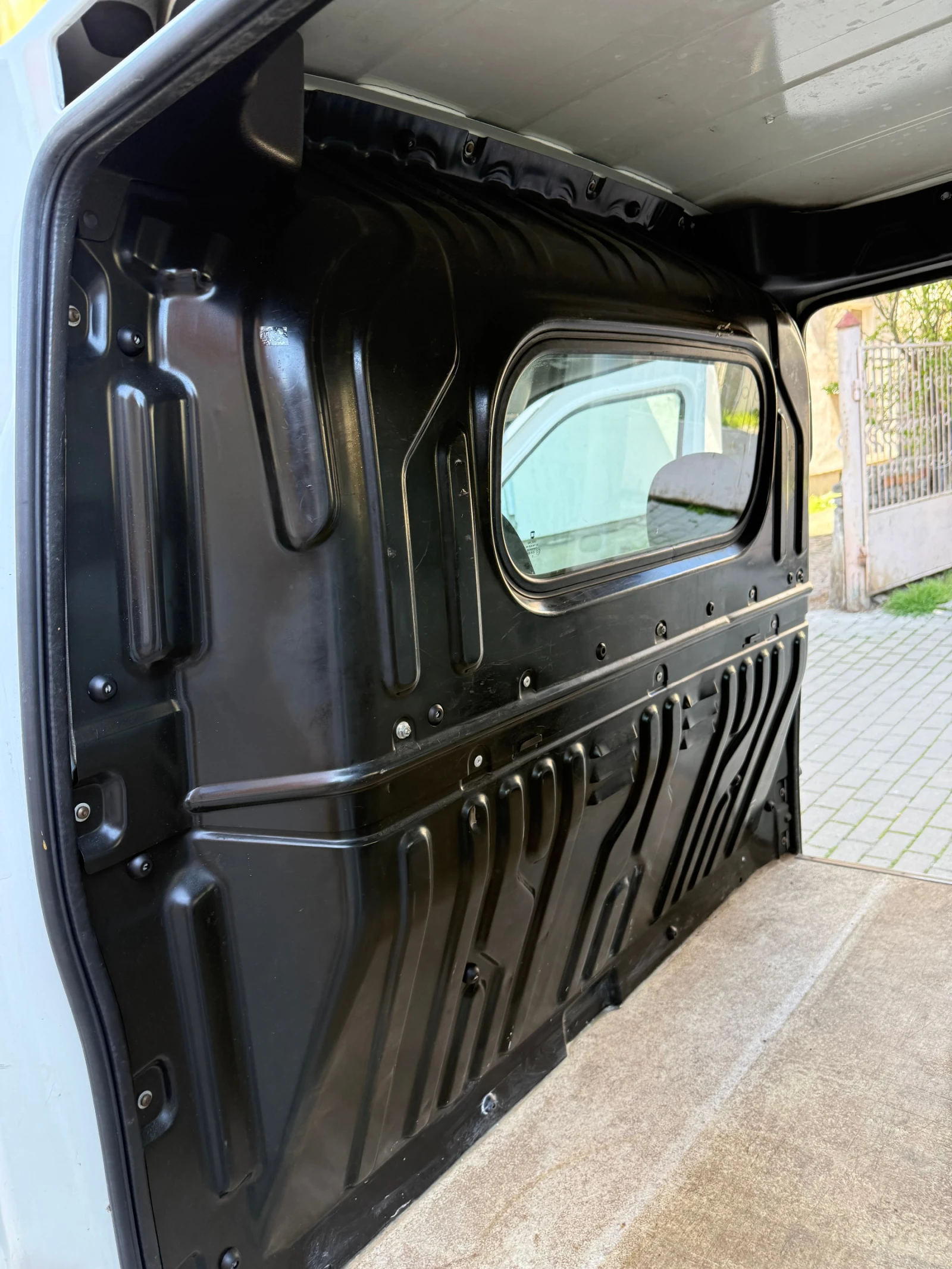 Fiat Doblo 1.3 multijet MAXI / 2 странични врати, снимка 10 - Автомобили и джипове - 54237648