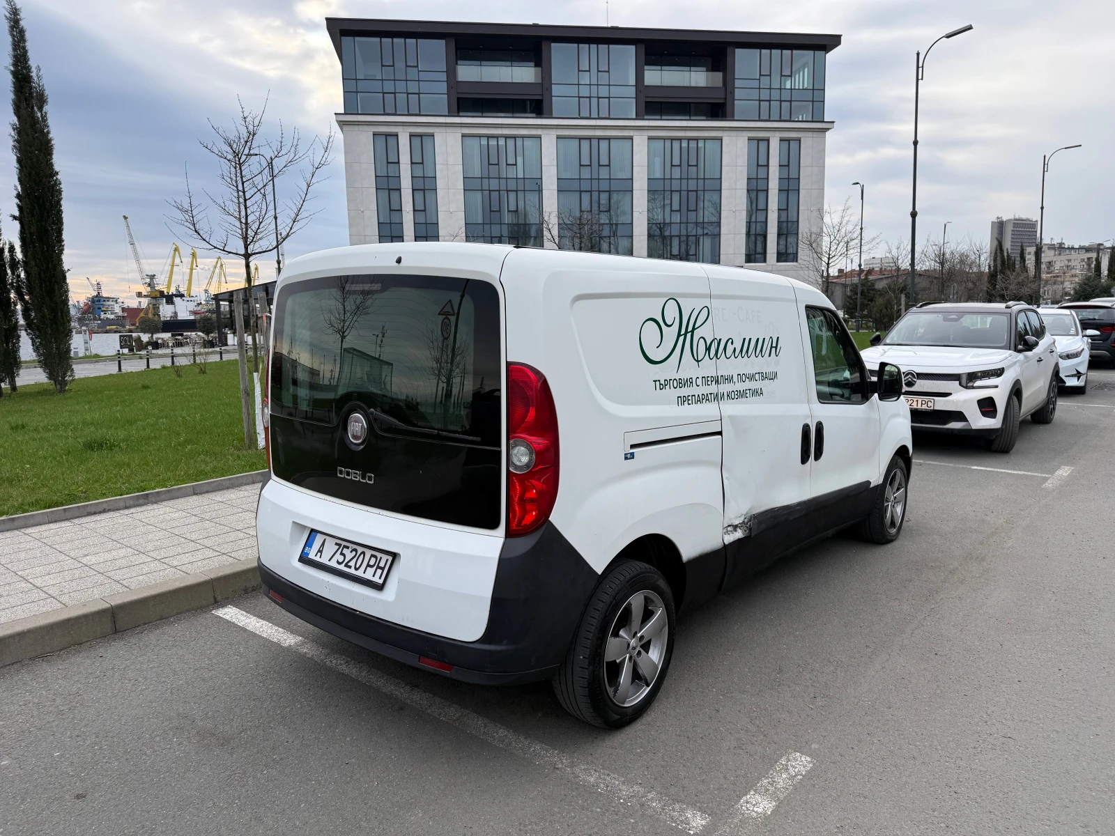Fiat Doblo 1.3 multijet MAXI / 2 странични врати, снимка 5 - Автомобили и джипове - 54237648
